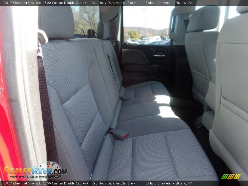 2017 Chevrolet Silverado 1500 Custom Double Cab 4x4 Red Hot / Dark Ash/Jet Black Photo #14