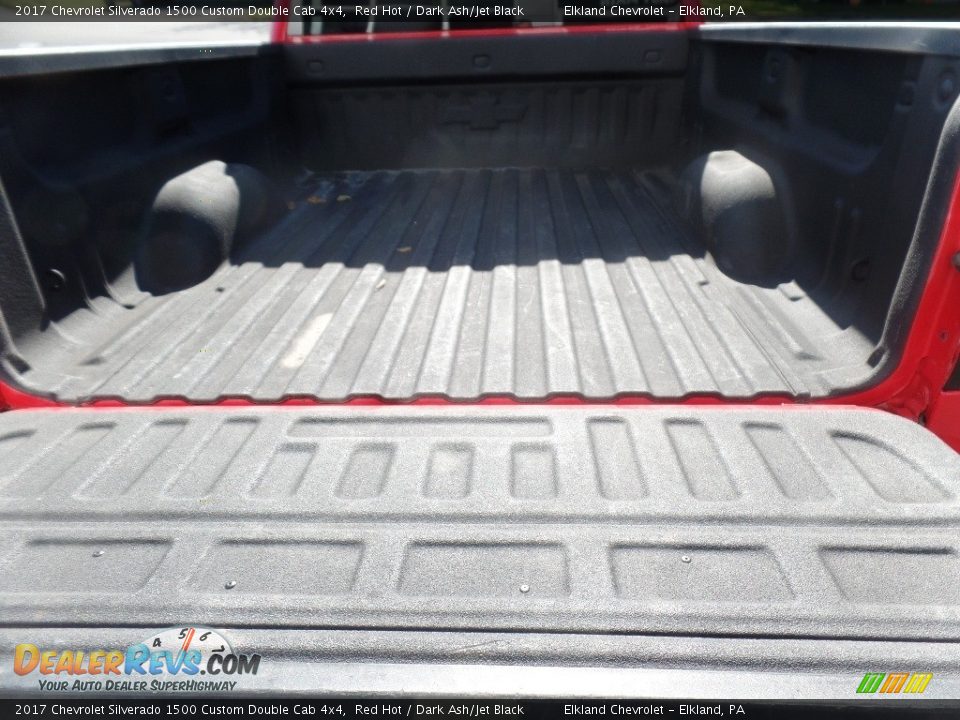 2017 Chevrolet Silverado 1500 Custom Double Cab 4x4 Red Hot / Dark Ash/Jet Black Photo #16