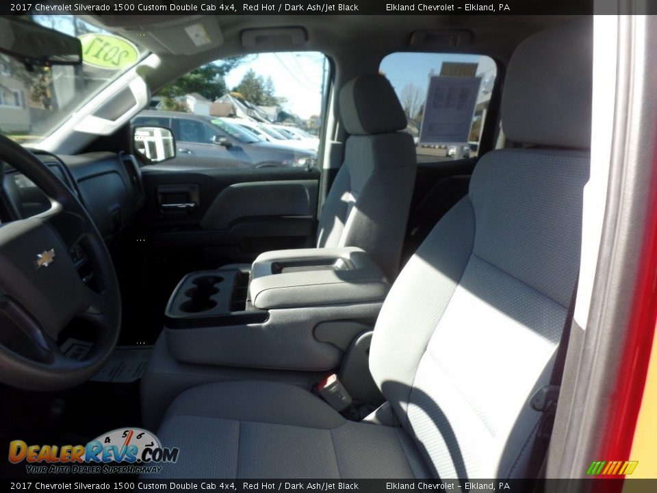 2017 Chevrolet Silverado 1500 Custom Double Cab 4x4 Red Hot / Dark Ash/Jet Black Photo #18