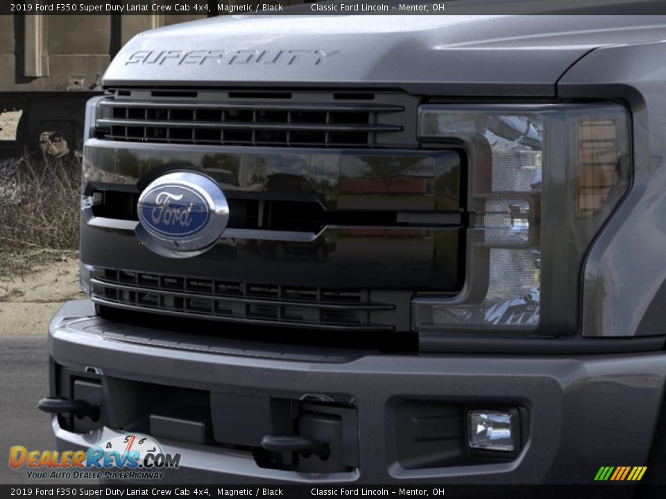 2019 Ford F350 Super Duty Lariat Crew Cab 4x4 Magnetic / Black Photo #17