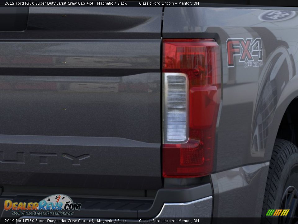 2019 Ford F350 Super Duty Lariat Crew Cab 4x4 Magnetic / Black Photo #21