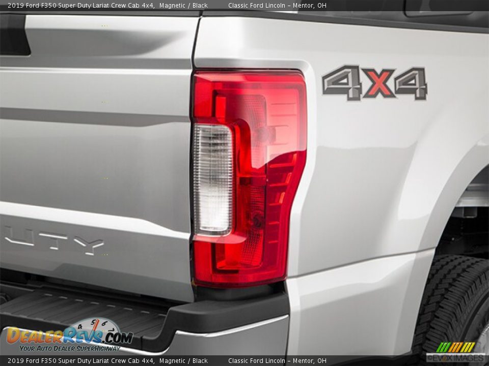 2019 Ford F350 Super Duty Lariat Crew Cab 4x4 Magnetic / Black Photo #29