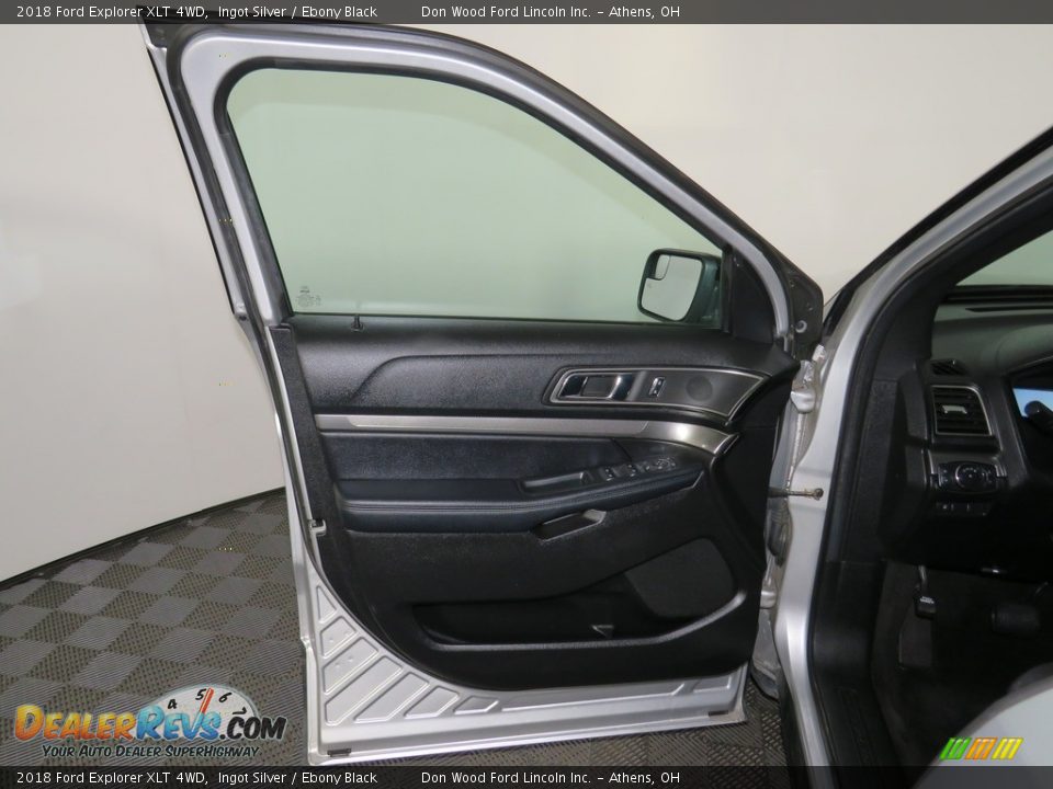2018 Ford Explorer XLT 4WD Ingot Silver / Ebony Black Photo #18