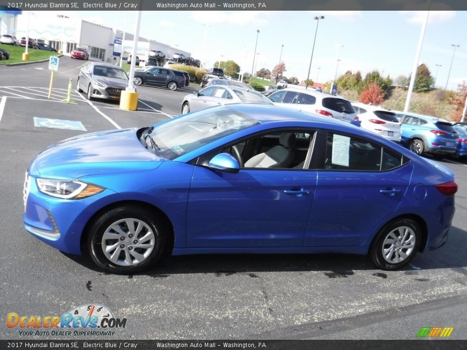 2017 Hyundai Elantra SE Electric Blue / Gray Photo #6