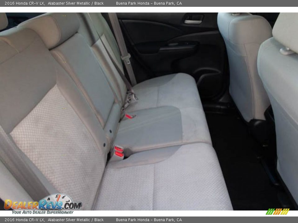 2016 Honda CR-V LX Alabaster Silver Metallic / Black Photo #16