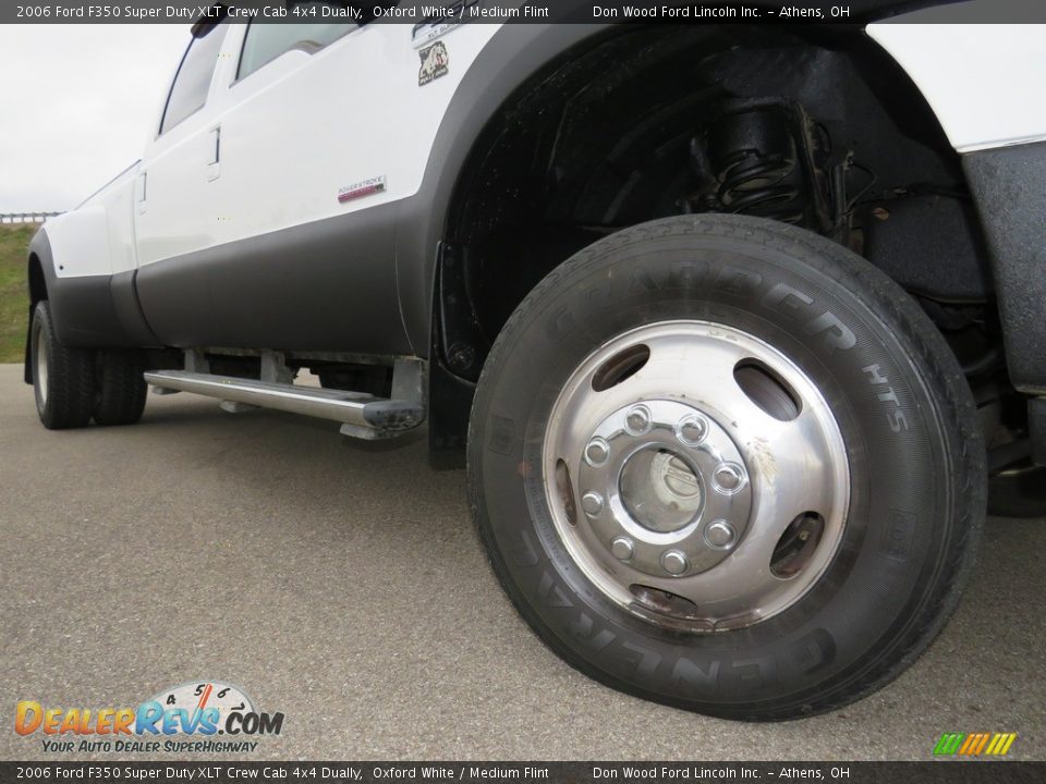 2006 Ford F350 Super Duty XLT Crew Cab 4x4 Dually Oxford White / Medium Flint Photo #3