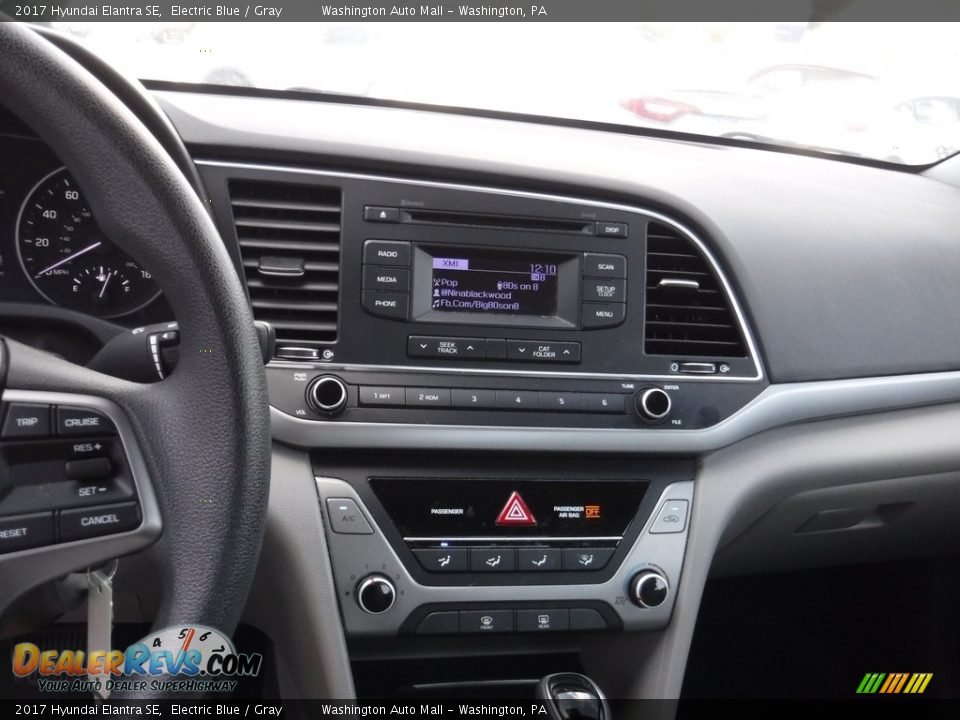 2017 Hyundai Elantra SE Electric Blue / Gray Photo #16