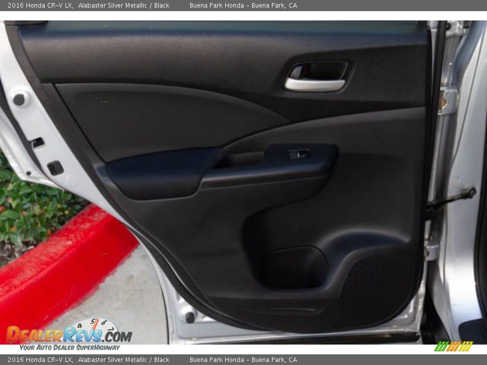 2016 Honda CR-V LX Alabaster Silver Metallic / Black Photo #25