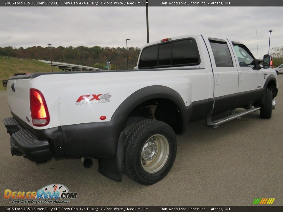 2006 Ford F350 Super Duty XLT Crew Cab 4x4 Dually Oxford White / Medium Flint Photo #13