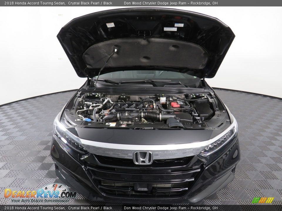 2018 Honda Accord Touring Sedan Crystal Black Pearl / Black Photo #8