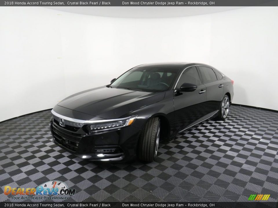 2018 Honda Accord Touring Sedan Crystal Black Pearl / Black Photo #10