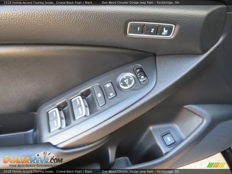 2018 Honda Accord Touring Sedan Crystal Black Pearl / Black Photo #20