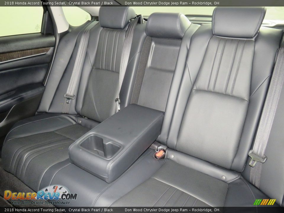 2018 Honda Accord Touring Sedan Crystal Black Pearl / Black Photo #34