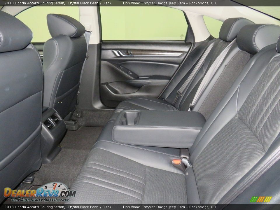 2018 Honda Accord Touring Sedan Crystal Black Pearl / Black Photo #36
