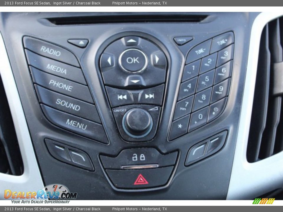 2013 Ford Focus SE Sedan Ingot Silver / Charcoal Black Photo #18