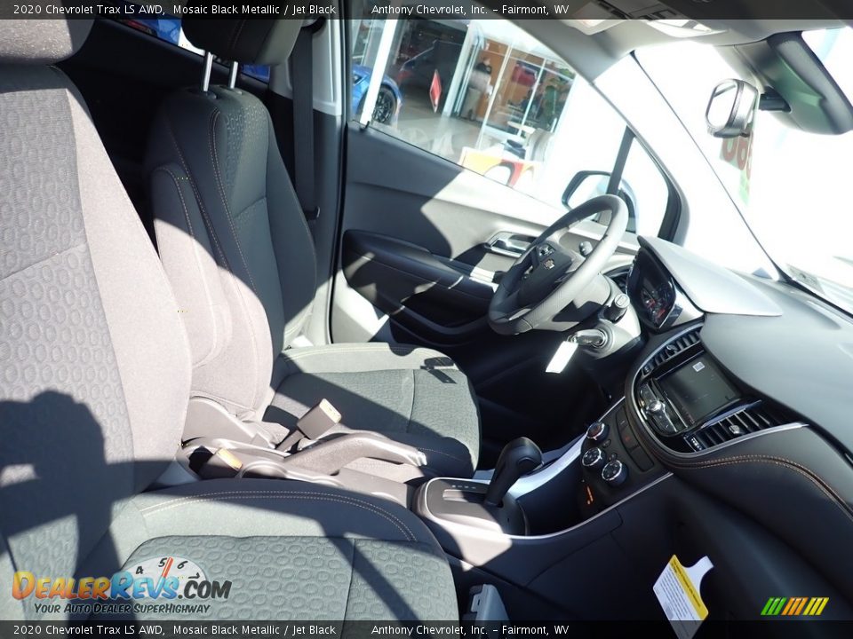 2020 Chevrolet Trax LS AWD Mosaic Black Metallic / Jet Black Photo #10
