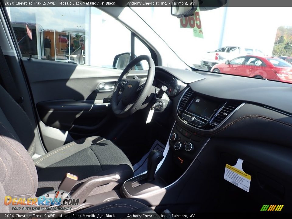 2020 Chevrolet Trax LS AWD Mosaic Black Metallic / Jet Black Photo #11