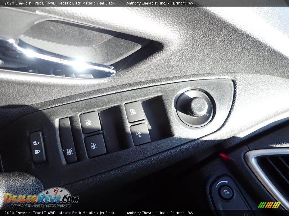 2020 Chevrolet Trax LT AWD Mosaic Black Metallic / Jet Black Photo #18