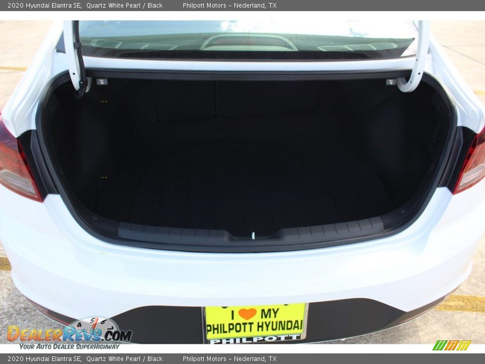 2020 Hyundai Elantra SE Quartz White Pearl / Black Photo #22