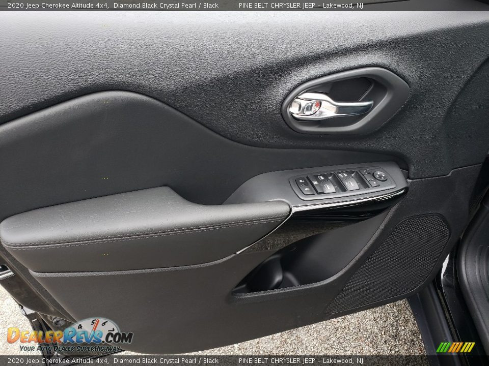 2020 Jeep Cherokee Altitude 4x4 Diamond Black Crystal Pearl / Black Photo #8