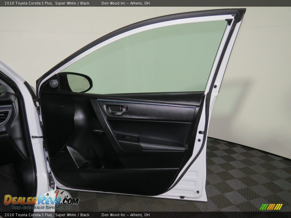 2016 Toyota Corolla S Plus Super White / Black Photo #25