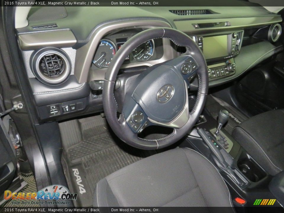 2016 Toyota RAV4 XLE Magnetic Gray Metallic / Black Photo #19