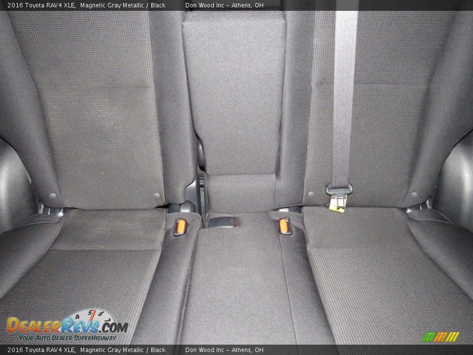 2016 Toyota RAV4 XLE Magnetic Gray Metallic / Black Photo #20