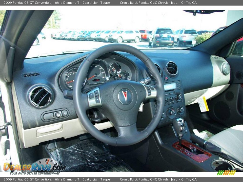 2009 Pontiac G6 GT Convertible White Diamond Tri Coat / Light Taupe Photo #14