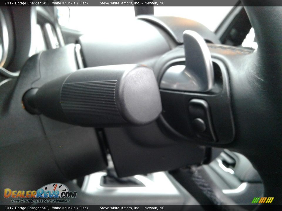 2017 Dodge Charger SXT White Knuckle / Black Photo #17