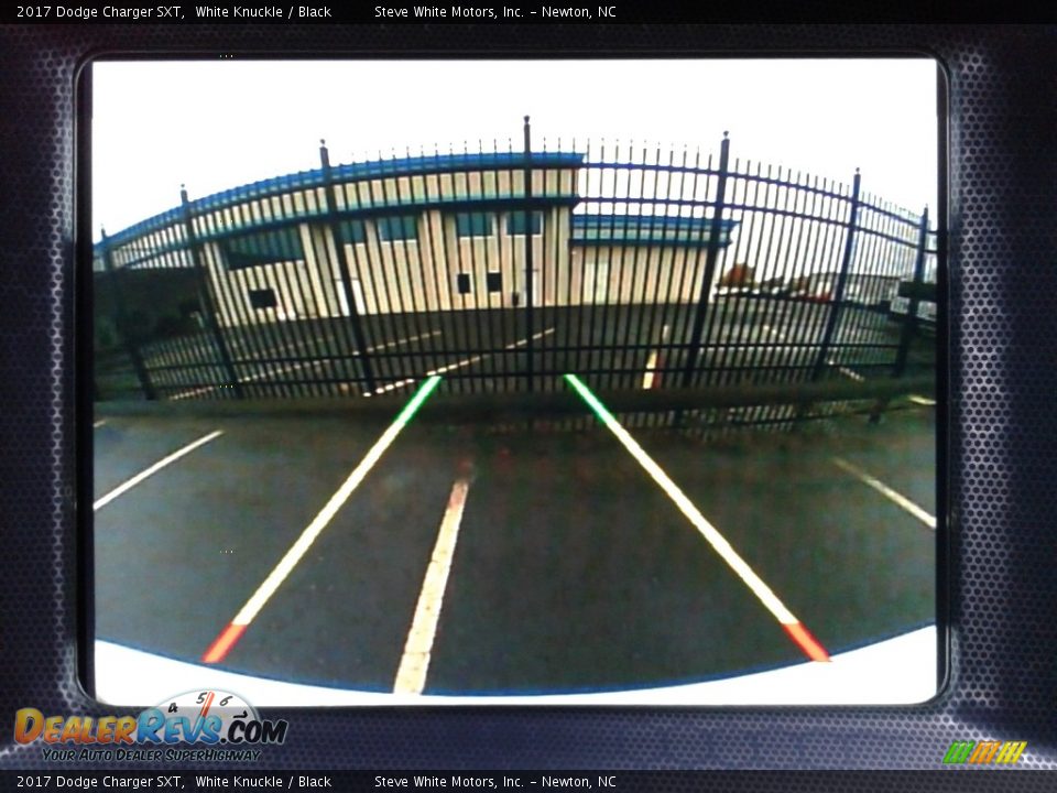 2017 Dodge Charger SXT White Knuckle / Black Photo #23