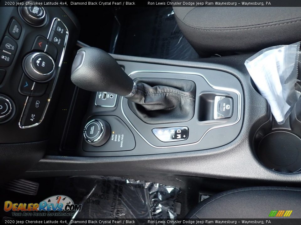 2020 Jeep Cherokee Latitude 4x4 Diamond Black Crystal Pearl / Black Photo #19