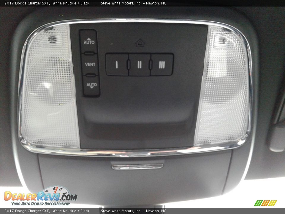 2017 Dodge Charger SXT White Knuckle / Black Photo #29