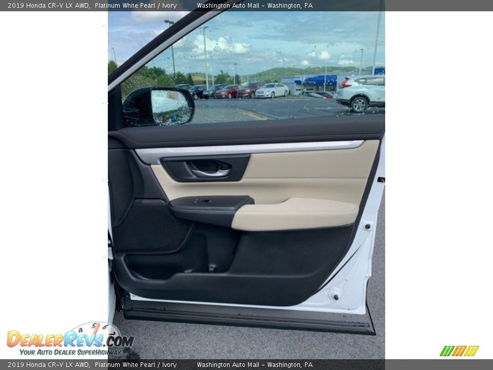 2019 Honda CR-V LX AWD Platinum White Pearl / Ivory Photo #26
