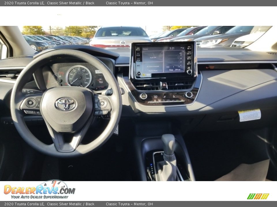 2020 Toyota Corolla LE Classic Silver Metallic / Black Photo #4