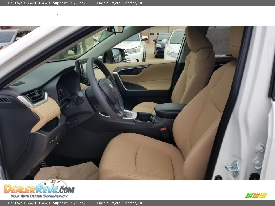 2019 Toyota RAV4 LE AWD Super White / Black Photo #2