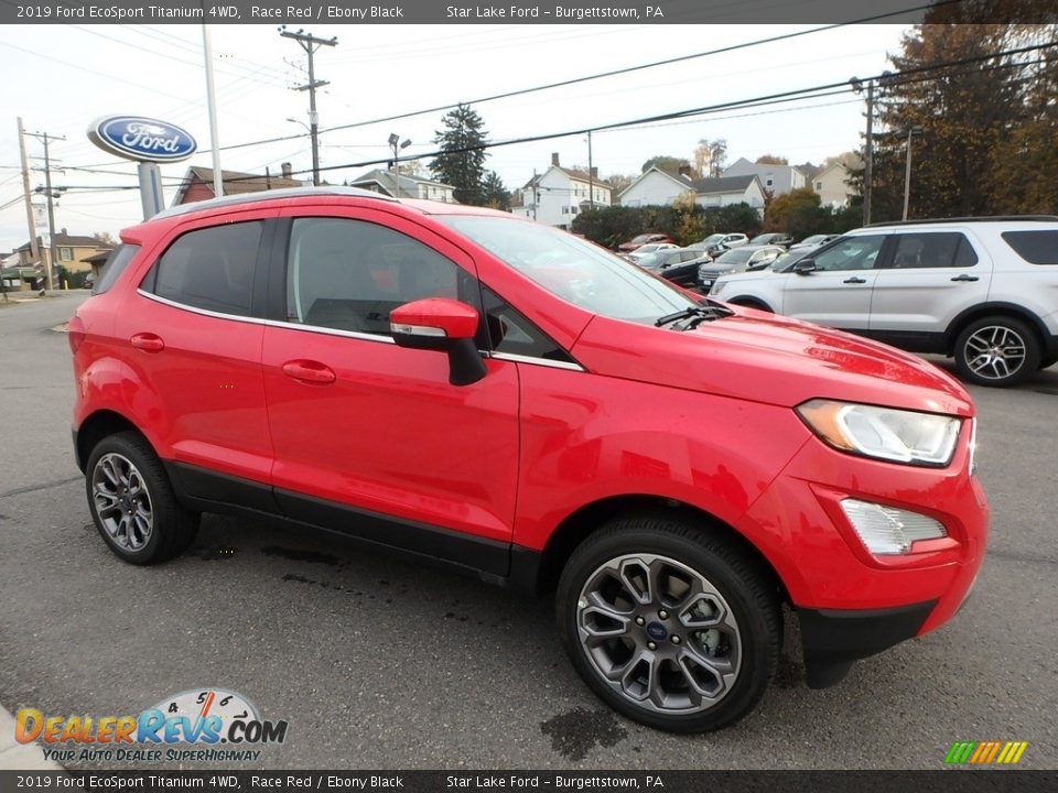 Front 3/4 View of 2019 Ford EcoSport Titanium 4WD Photo #3