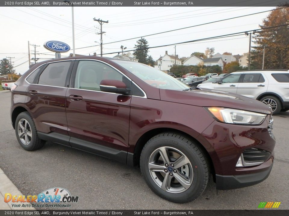 Front 3/4 View of 2020 Ford Edge SEL AWD Photo #3