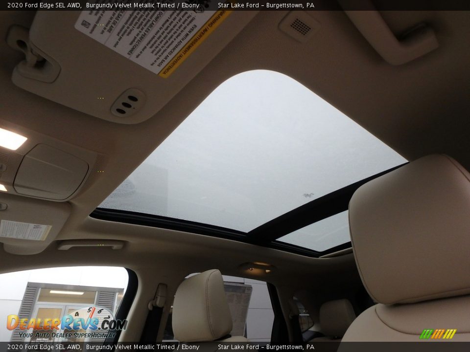 Sunroof of 2020 Ford Edge SEL AWD Photo #11
