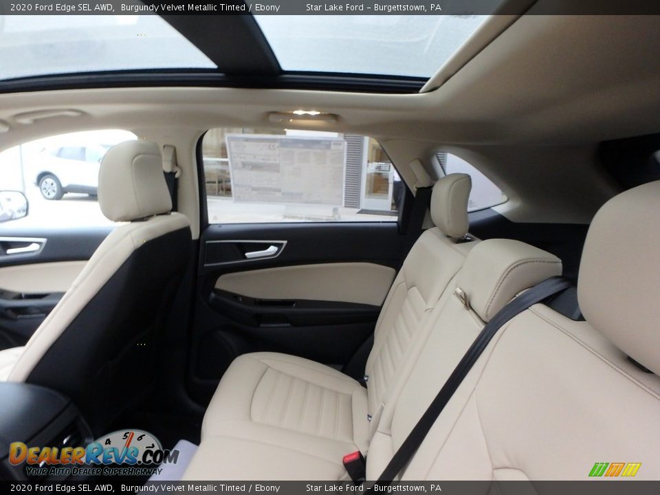 Rear Seat of 2020 Ford Edge SEL AWD Photo #13