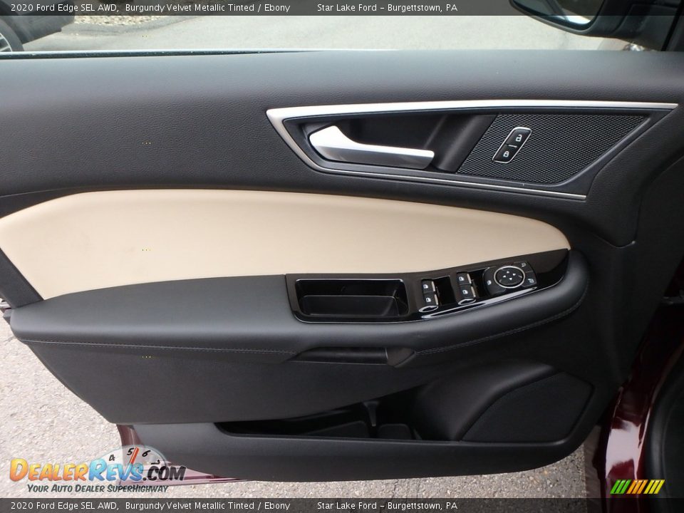 Door Panel of 2020 Ford Edge SEL AWD Photo #15