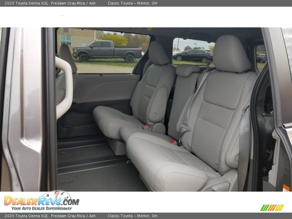 2020 Toyota Sienna XLE Predawn Gray Mica / Ash Photo #3