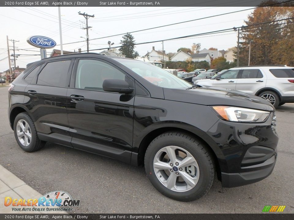 Front 3/4 View of 2020 Ford Edge SE AWD Photo #3