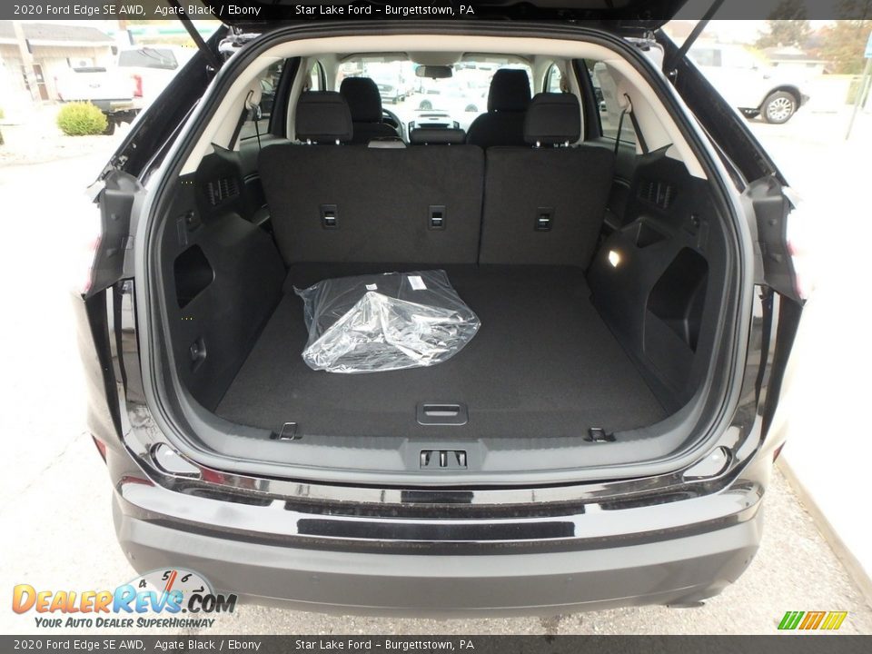 2020 Ford Edge SE AWD Trunk Photo #7