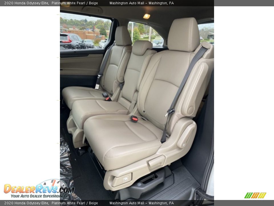 2020 Honda Odyssey Elite Platinum White Pearl / Beige Photo #16