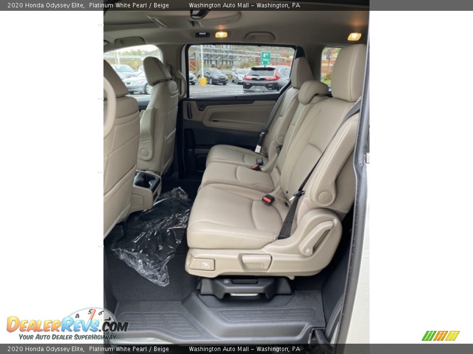 2020 Honda Odyssey Elite Platinum White Pearl / Beige Photo #17