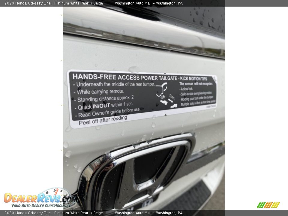 2020 Honda Odyssey Elite Platinum White Pearl / Beige Photo #20