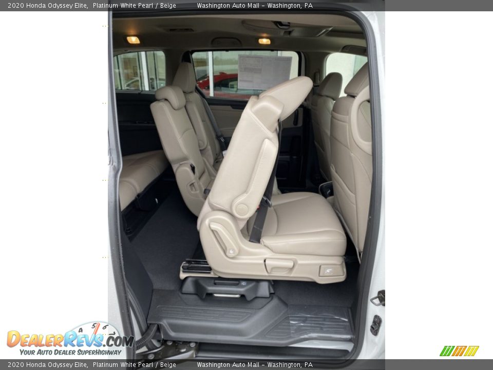 2020 Honda Odyssey Elite Platinum White Pearl / Beige Photo #26