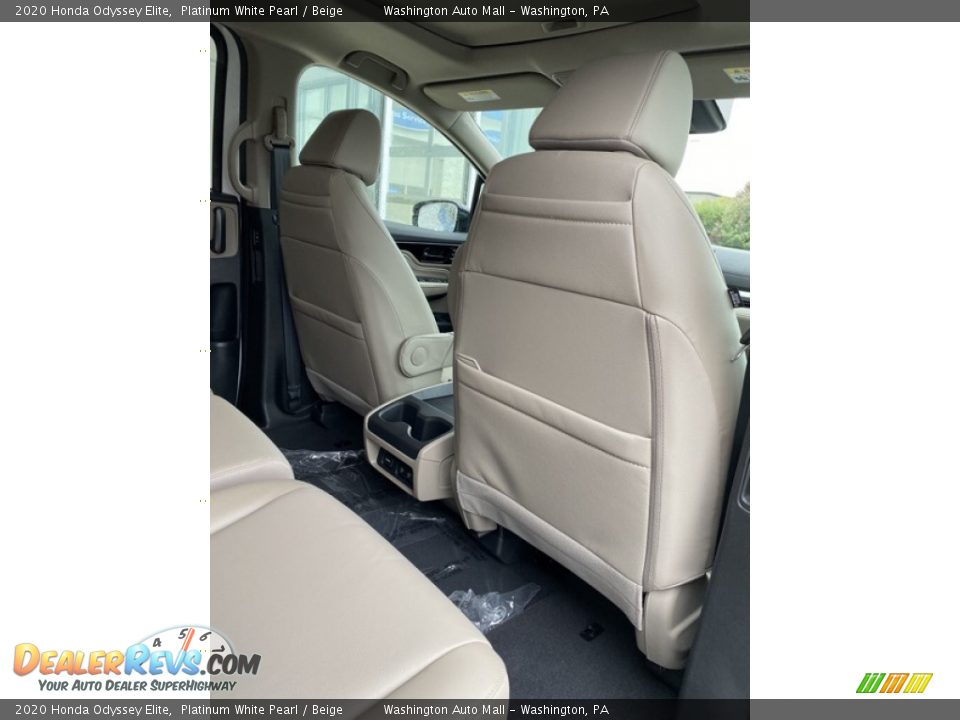2020 Honda Odyssey Elite Platinum White Pearl / Beige Photo #28