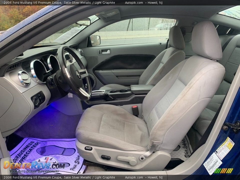 2006 Ford Mustang V6 Premium Coupe Satin Silver Metallic / Light Graphite Photo #10