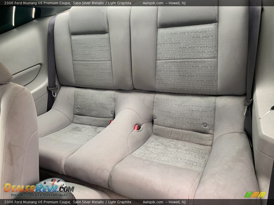 2006 Ford Mustang V6 Premium Coupe Satin Silver Metallic / Light Graphite Photo #11